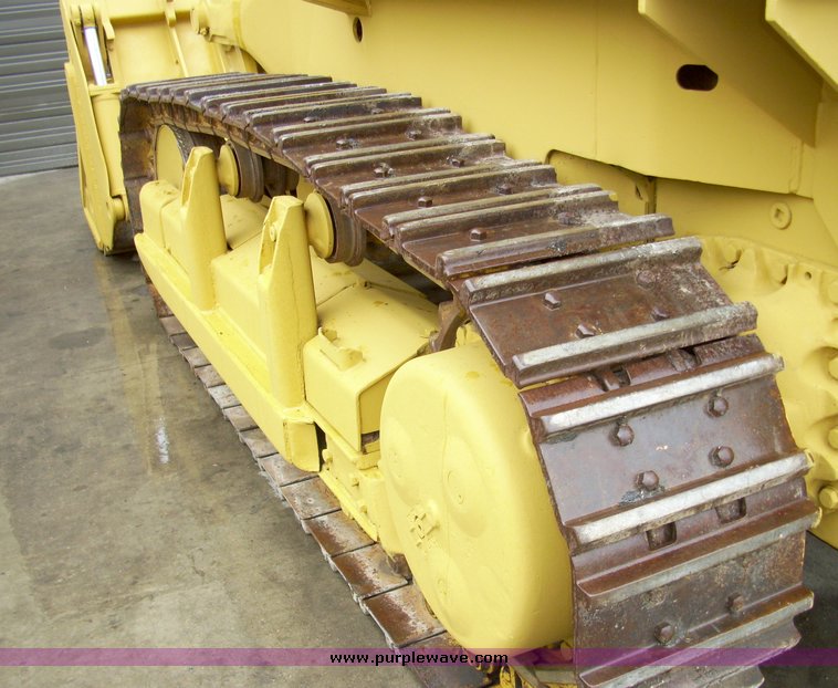 image for item 5000 1988 International Dresser 250E crawler loader