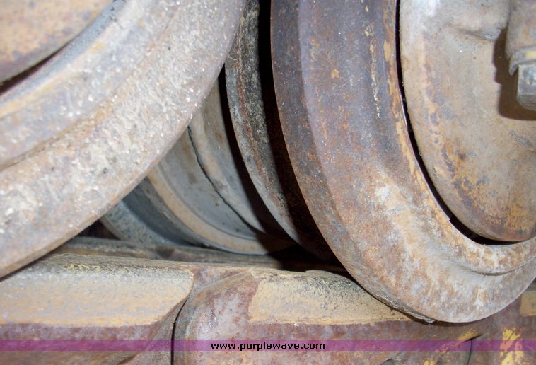 image for item 5000 1988 International Dresser 250E crawler loader