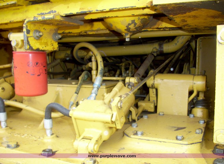 image for item 5000 1988 International Dresser 250E crawler loader