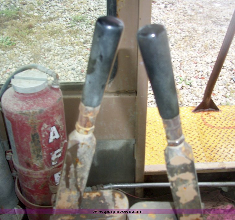 image for item 5001 1996 CMI 3-70C landfill compactor