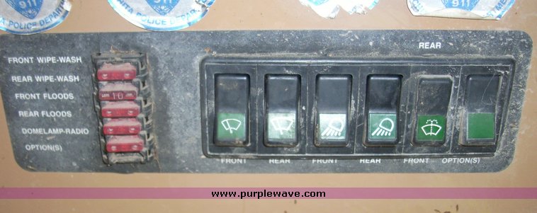 image for item 5001 1996 CMI 3-70C landfill compactor