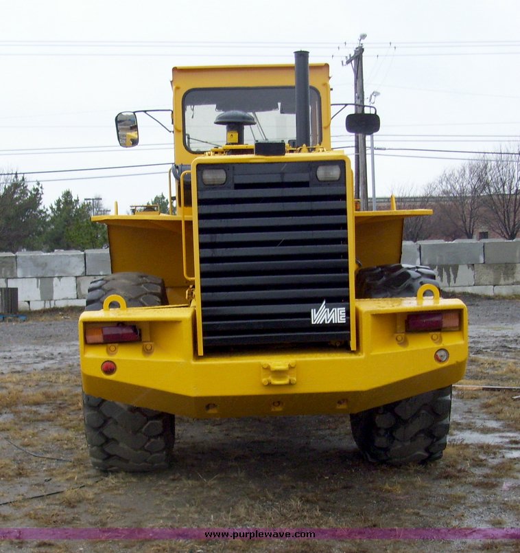 image for item 5002 1991 Michigan L-120 wheel loader