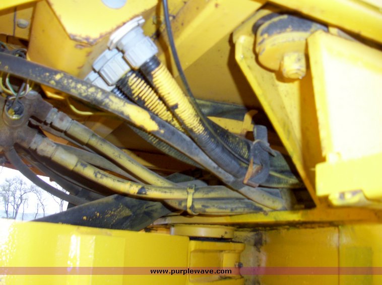 image for item 5002 1991 Michigan L-120 wheel loader