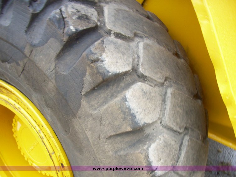 image for item 5002 1991 Michigan L-120 wheel loader