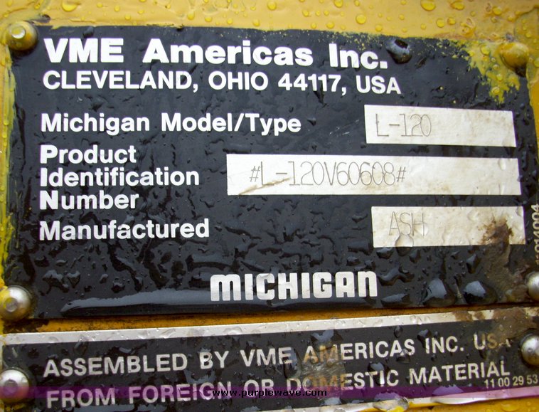 image for item 5002 1991 Michigan L-120 wheel loader