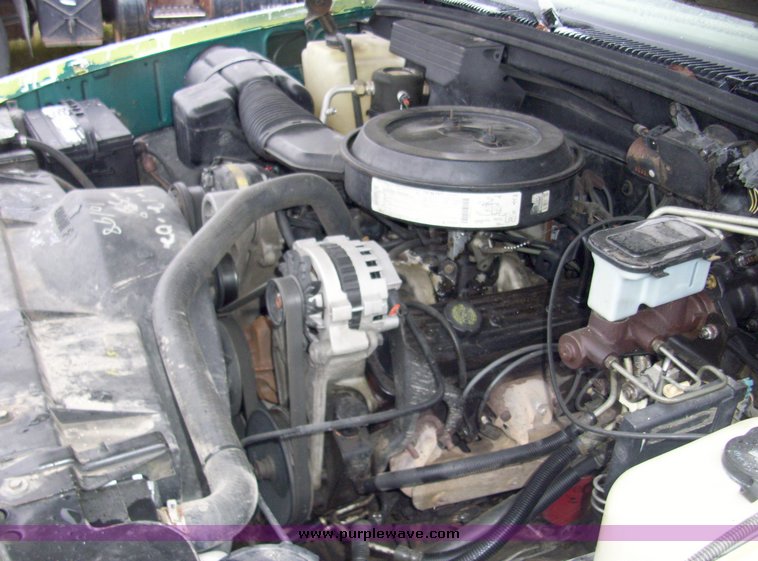 image for item 5003 1994 GMC Sierra C3500 pickup truck