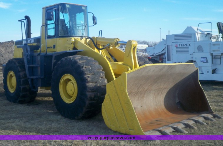 image for item 5199 1997 Komatsu WA450-3L wheel loader