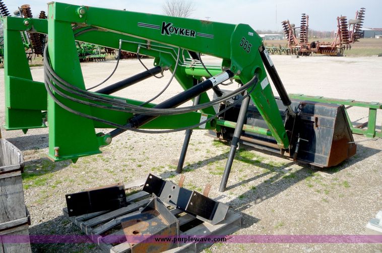 image for item 2003 2003 Koyker 565 loader with mounting brackets