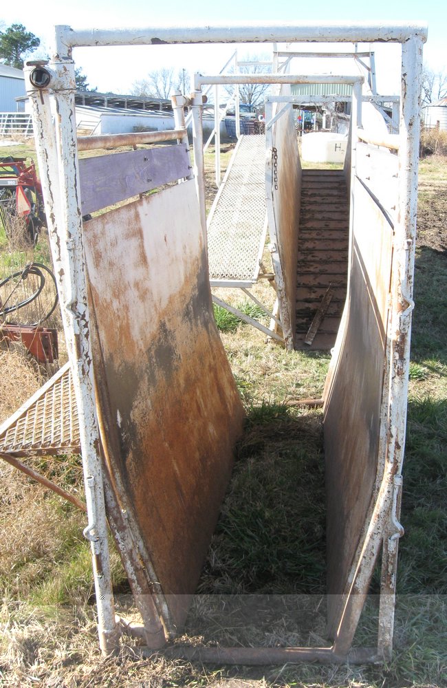 image for item 3091 Loading chute and crowding tub