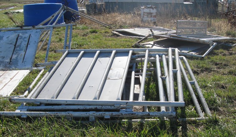 image for item 3091 Loading chute and crowding tub