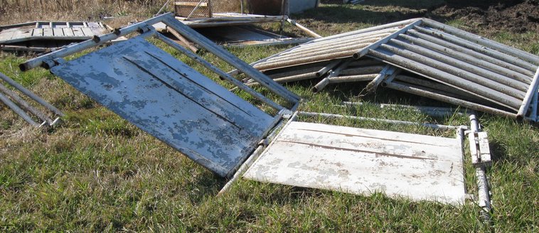 image for item 3091 Loading chute and crowding tub