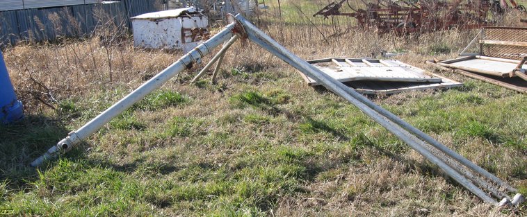 image for item 3091 Loading chute and crowding tub