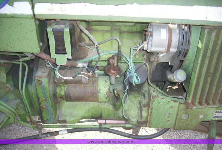 image for item 4000 1975 John Deere 830 tractor