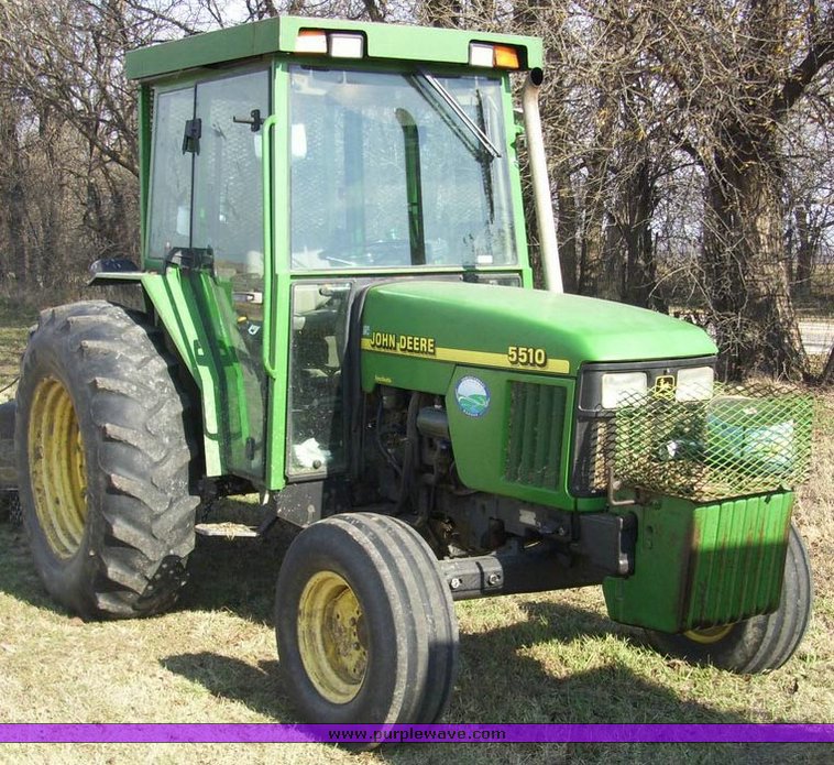 image for item 4003 1999 John Deere 5510 tractor