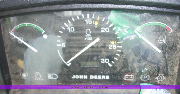 image for item 4003 1999 John Deere 5510 tractor