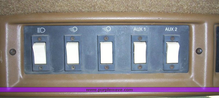 image for item 4113 1987 Caterpillar Challenger 65 tractor