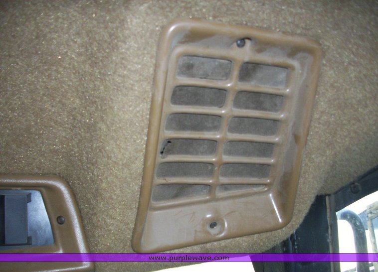 image for item 4113 1987 Caterpillar Challenger 65 tractor