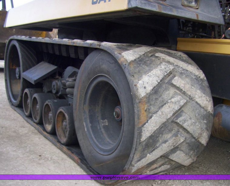 image for item 4113 1987 Caterpillar Challenger 65 tractor