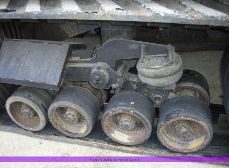 image for item 4113 1987 Caterpillar Challenger 65 tractor