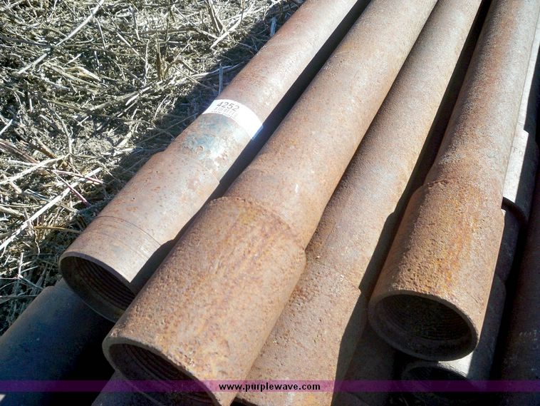 image for item 4253 (10) sections of oil field pipe