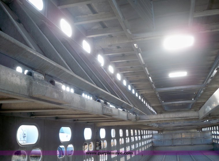 image for item 5196 1997 Barrett aluminum three deck hog semi trailer