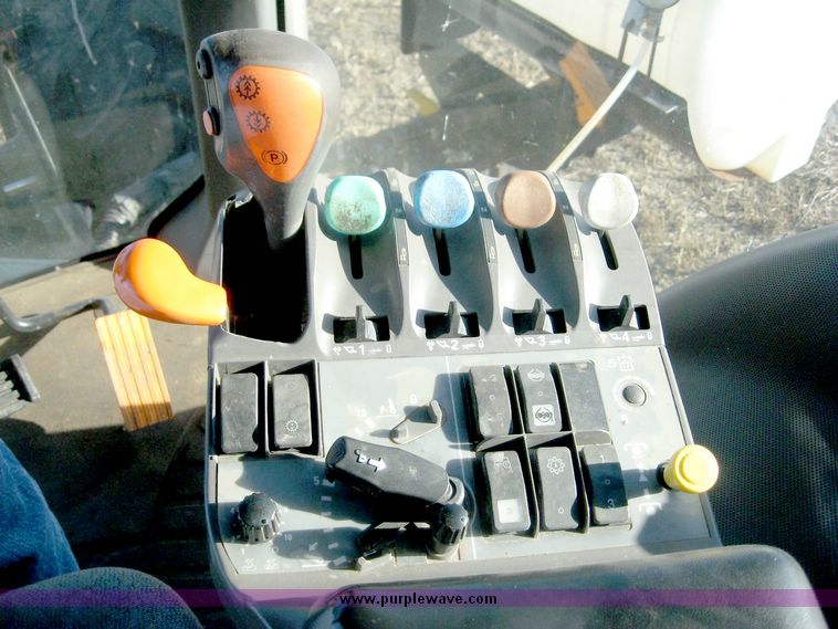 image for item 6420 2003 New Holland TG285 MFWD tractor with saddle tanks