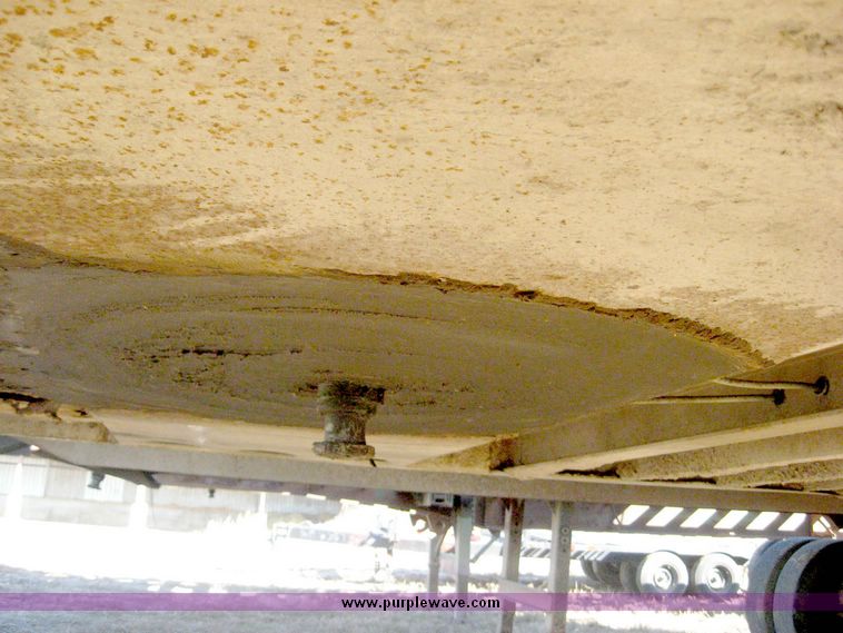 image for item 6421 1971 Hobbs 45' straight deck aluminum livestock trailer