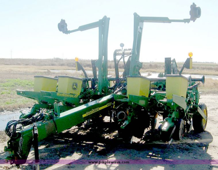 image for item 6431 John Deere 1760NT MaxEmerge XP planter