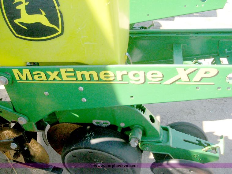 image for item 6431 John Deere 1760NT MaxEmerge XP planter