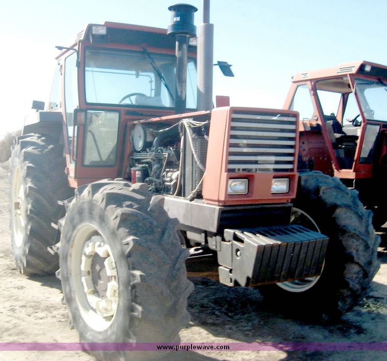 image for item 6432 1990 Fiat Hesston 180-90DT MFWD tractor
