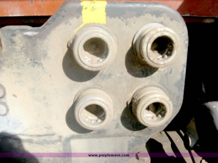 image for item 6432 1990 Fiat Hesston 180-90DT MFWD tractor