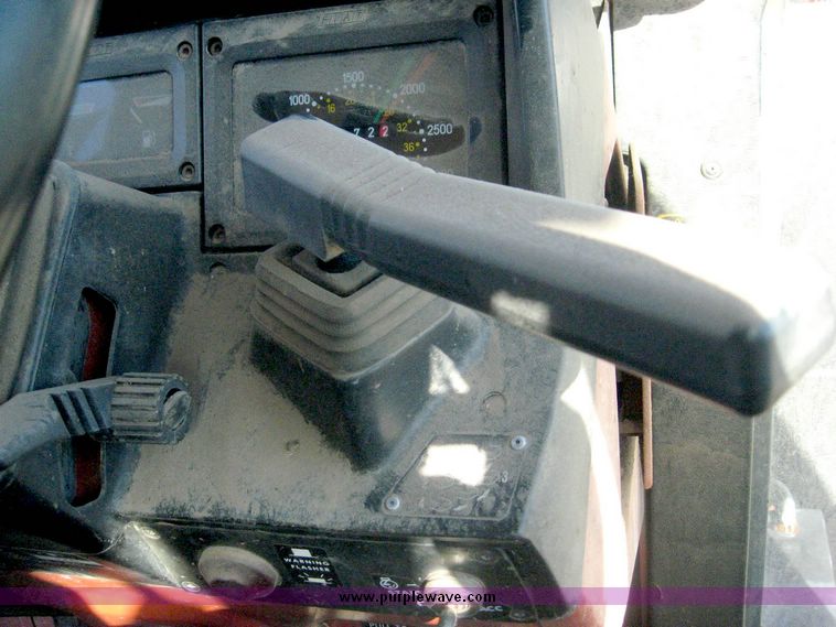 image for item 6432 1990 Fiat Hesston 180-90DT MFWD tractor