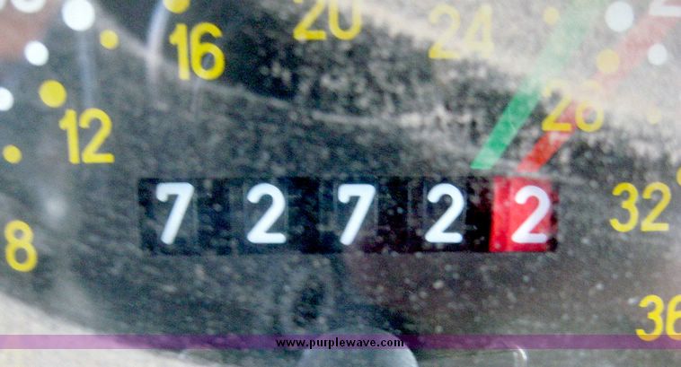 image for item 6432 1990 Fiat Hesston 180-90DT MFWD tractor