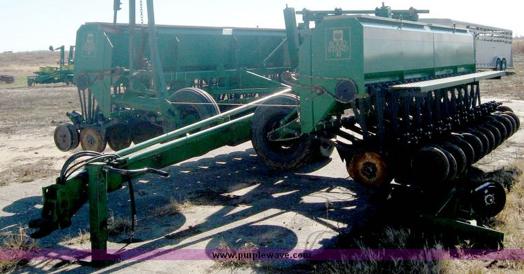 image for item 6438 Great Plains Solid Stand 30 double disc drill