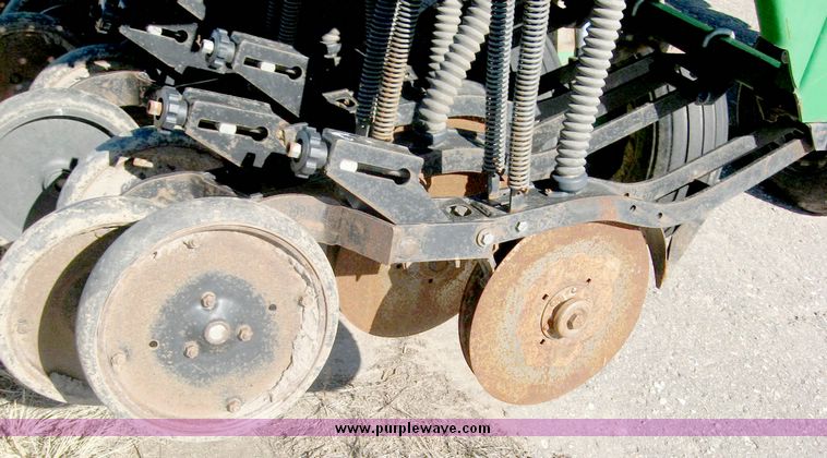 image for item 6438 Great Plains Solid Stand 30 double disc drill