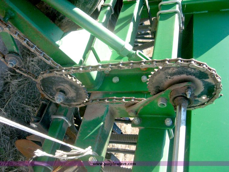 image for item 6438 Great Plains Solid Stand 30 double disc drill