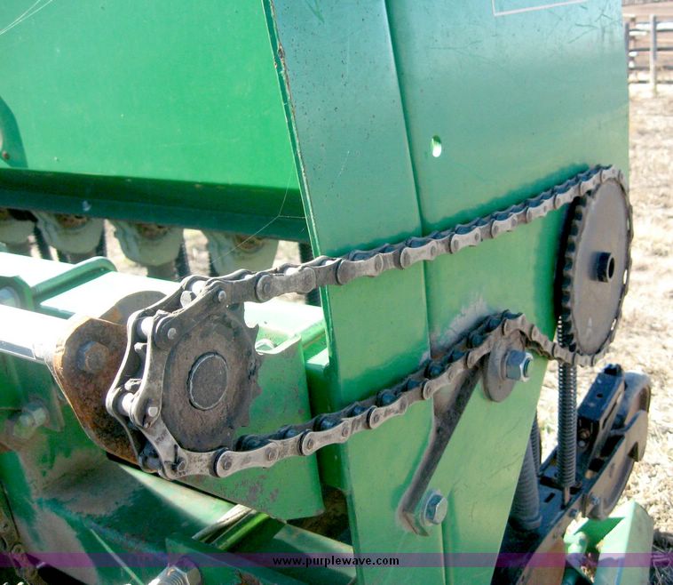 image for item 6438 Great Plains Solid Stand 30 double disc drill