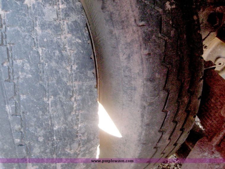 image for item 6442 1981 Ford 8000 tandem axle truck with 15' dump bed and hoist