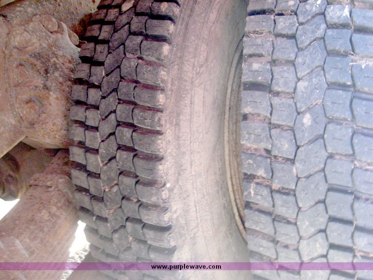 image for item 6442 1981 Ford 8000 tandem axle truck with 15' dump bed and hoist