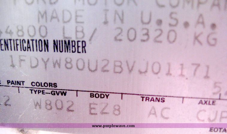 image for item 6442 1981 Ford 8000 tandem axle truck with 15' dump bed and hoist