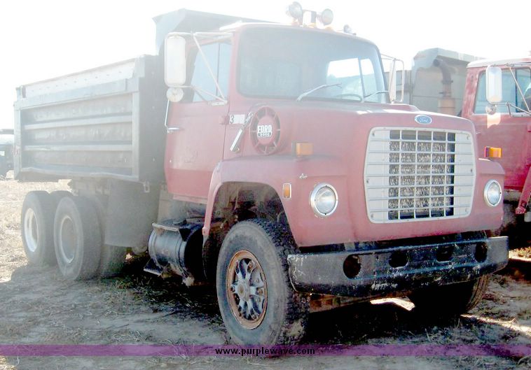 image for item 6443 1984 Ford 8000 tandem axle truck with 13" dump bed and hoist