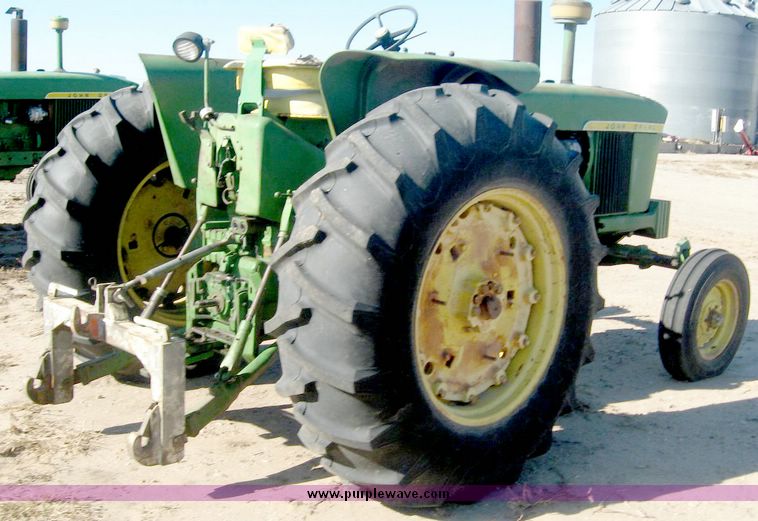image for item 6444 1965 John Deere 4020 tractor