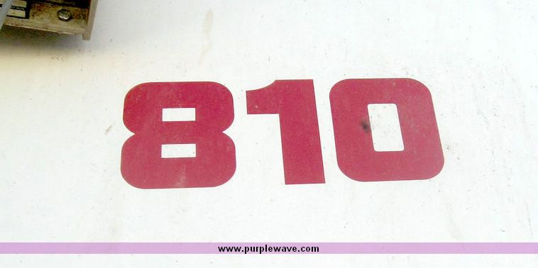 image for item 6447 1999 International 2000 SERIES 2654 tandem axle truck with Harsh 810 feed mixer box