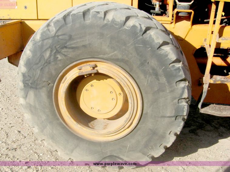image for item 6449 1995 Fiat-Allis FR160 wheel loader