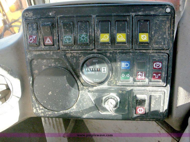 image for item 6449 1995 Fiat-Allis FR160 wheel loader