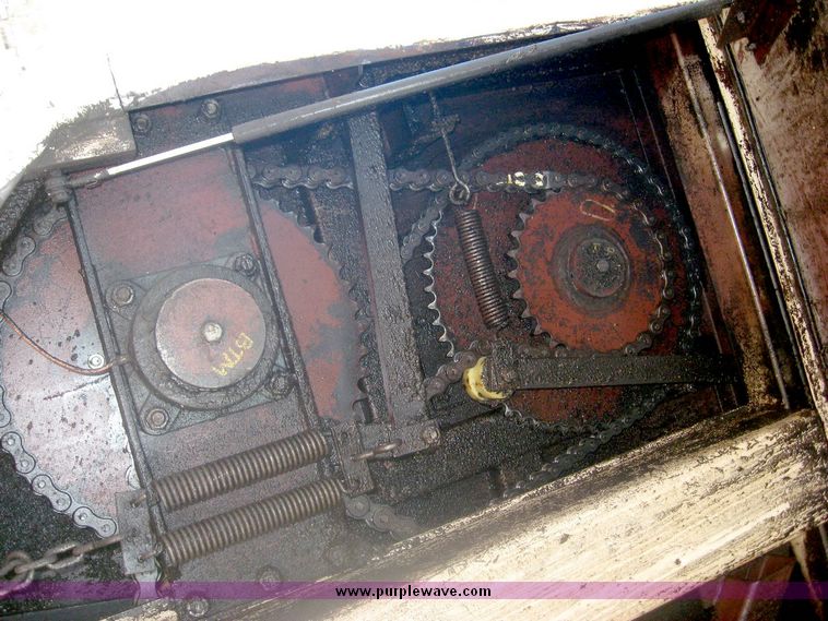 image for item 6542 1994 Chevrolet Kodiak truck with Roto-Mix 600-16 feed mixer box