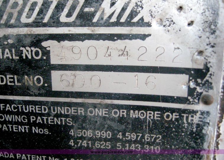 image for item 6542 1994 Chevrolet Kodiak truck with Roto-Mix 600-16 feed mixer box