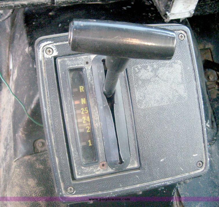 image for item 6542 1994 Chevrolet Kodiak truck with Roto-Mix 600-16 feed mixer box