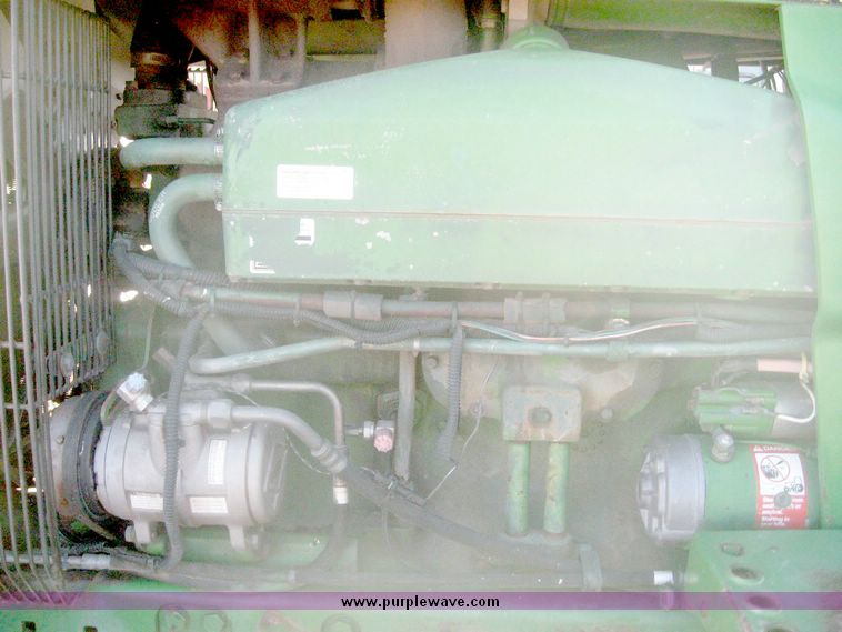 image for item 6543 1989 John Deere 4955 MFWD tractor