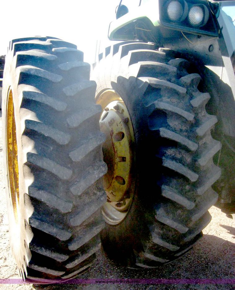 image for item 6543 1989 John Deere 4955 MFWD tractor